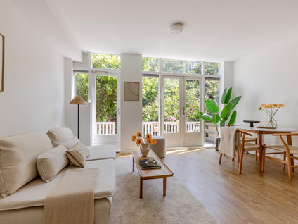 Treubstraat 16B