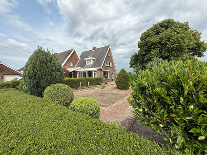 Meentdijk 8