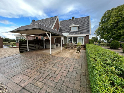 Meentdijk 8