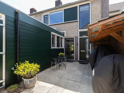 Domela Nieuwenhuisstraat 22