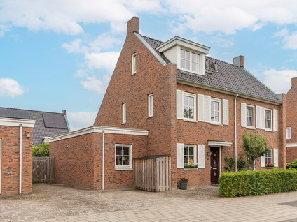 G J Brenkmanlaan 28