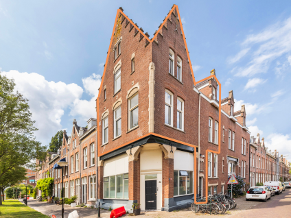 Koninginnestraat 81
