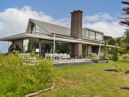 Dorpeldijk 13