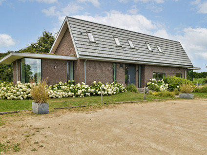 Dorpeldijk 13