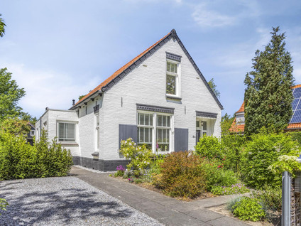Hogeweg 64