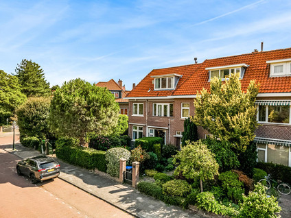 Van Dorpstraat 22