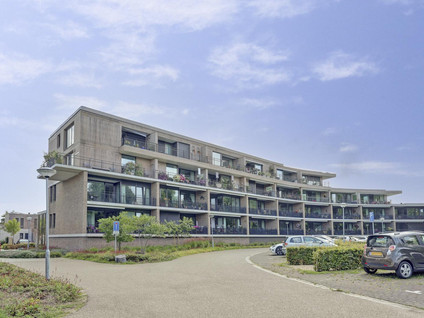 Kloostertuin 64