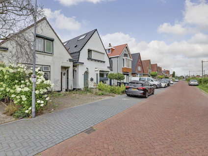Parallelweg 14