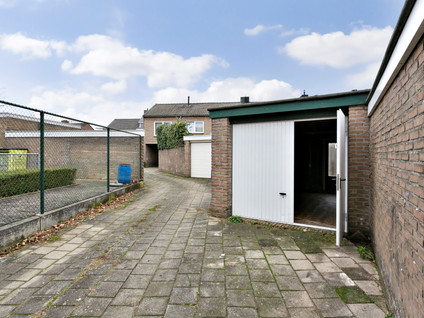 Veldekelaan 11