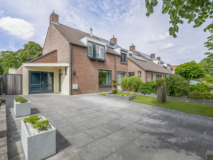 Arnoldus Janssenstraat 8