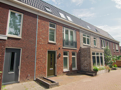 Amstelstraat 27