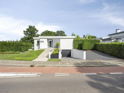 Maasheuvel 52