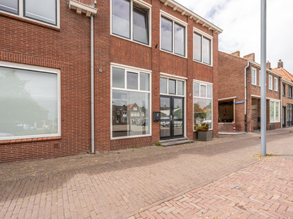Dorpsstraat 8