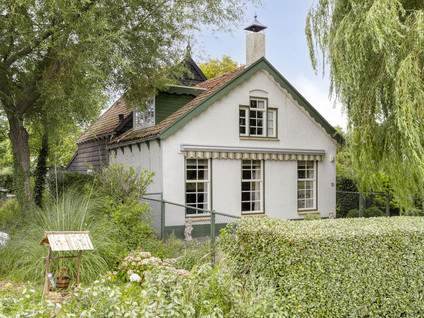 Zuiddijk 10