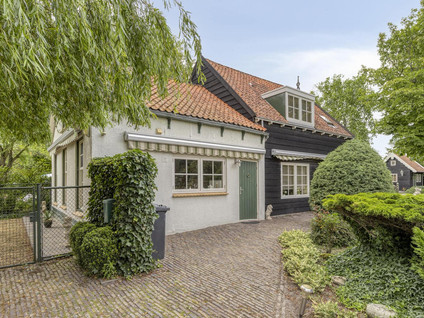 Zuiddijk 10
