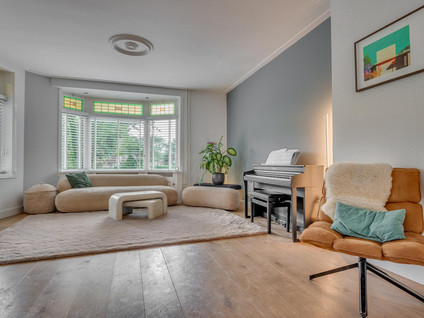 Pastoor Deckersstraat 1