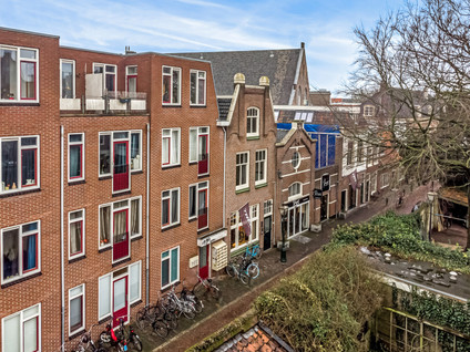 Middelweg 28