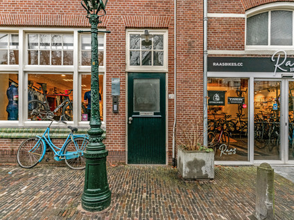 Middelweg 28