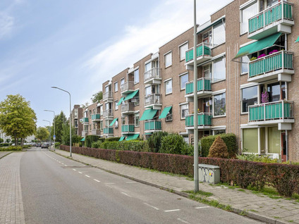 Adelbert van Scharnlaan F 57