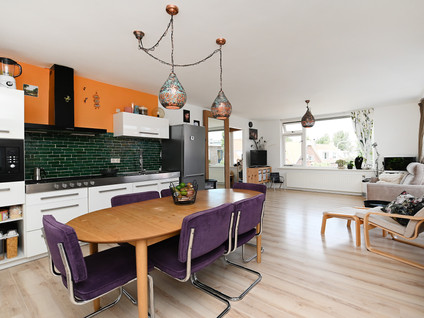 Helmstraat 14b