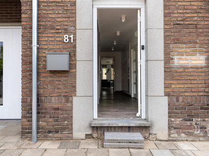 Dorpstraat 81