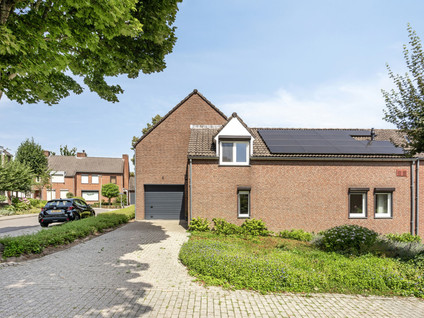 Burg. Mr W.J.Merckelbachlaan 1