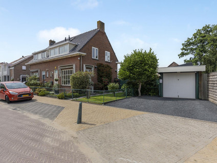 Prins Bernhardstraat 17