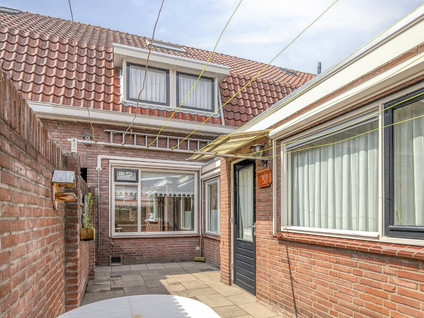 Dorpstraat 6