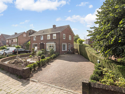 Dorpsstraat 64