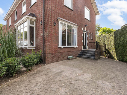 Dorpsstraat 64