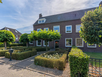 Grotestraat 8
