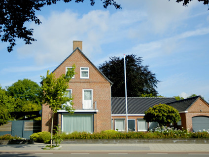 Glacisweg 48