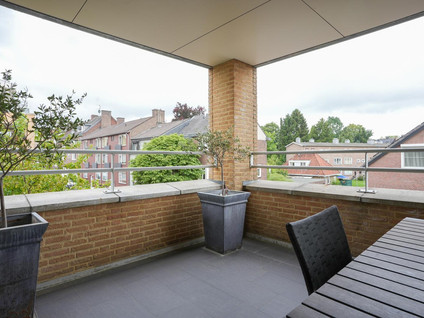 Professor von Karmanstraat 38
