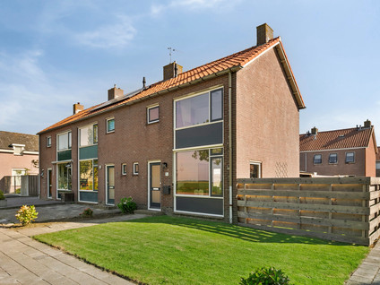 Burgemeester van der Veenweg 8