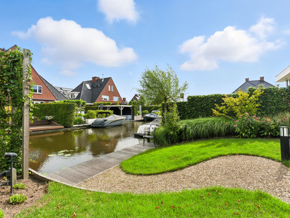 Raapzaadhof 1
