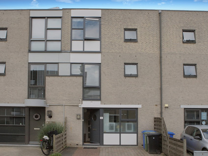 Karibastraat 16