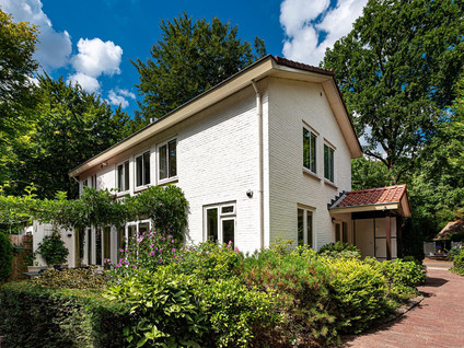 Melvill van Carnbeelaan 102