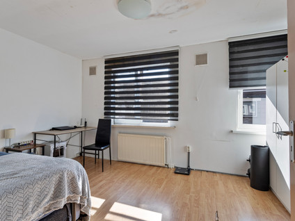 De Ruyterstraat 80