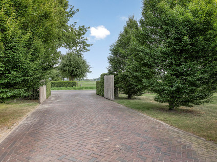Moerseweg 4