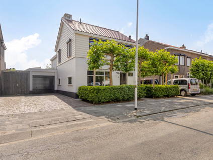 Steneweg 86