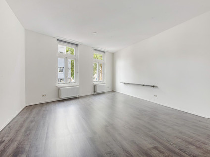 Kazernestraat 25