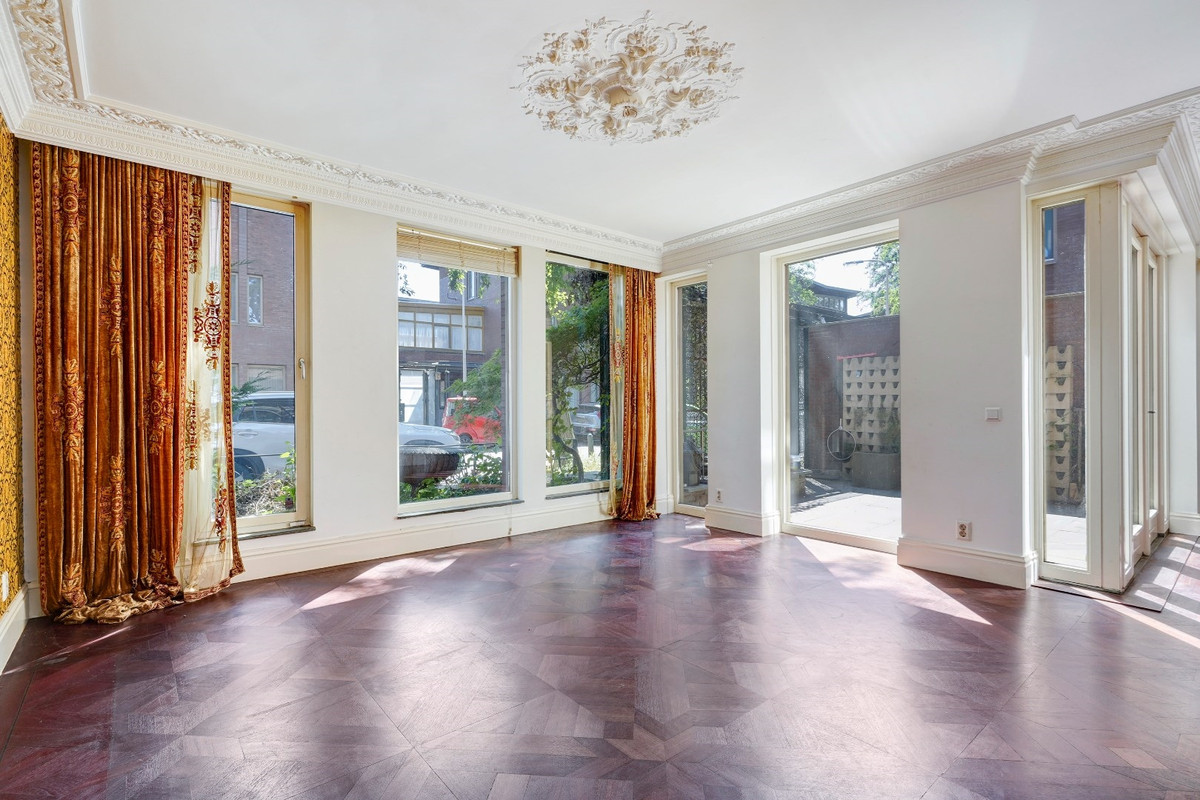 Tussenwoning te koop: Hasebroekstraat 73, 'S-Gravenhage