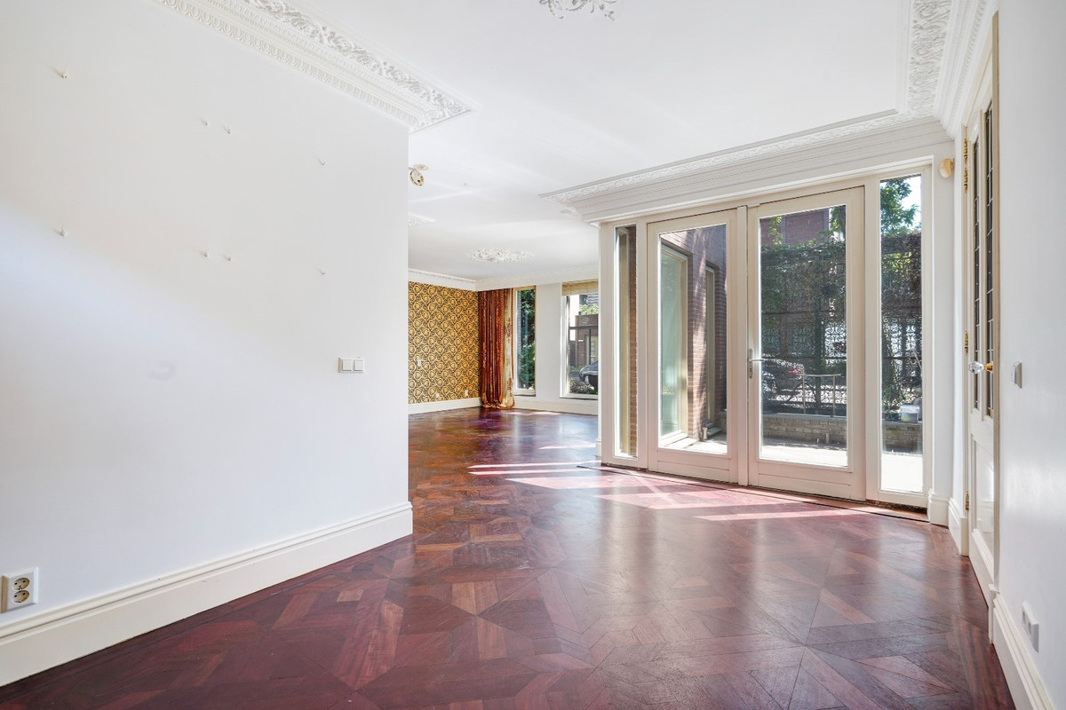 Tussenwoning te koop: Hasebroekstraat 73, 'S-Gravenhage