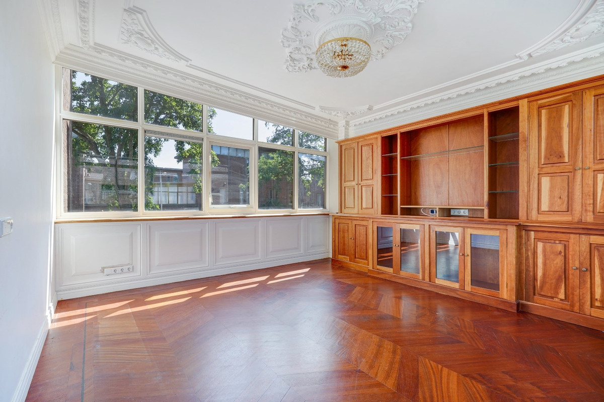 Tussenwoning te koop: Hasebroekstraat 73, 'S-Gravenhage
