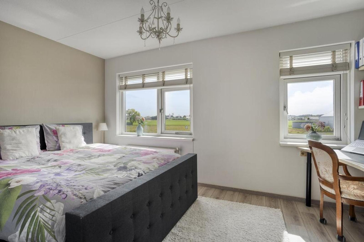Hoekwoning te koop: Torenlaan 15, Voorhout
