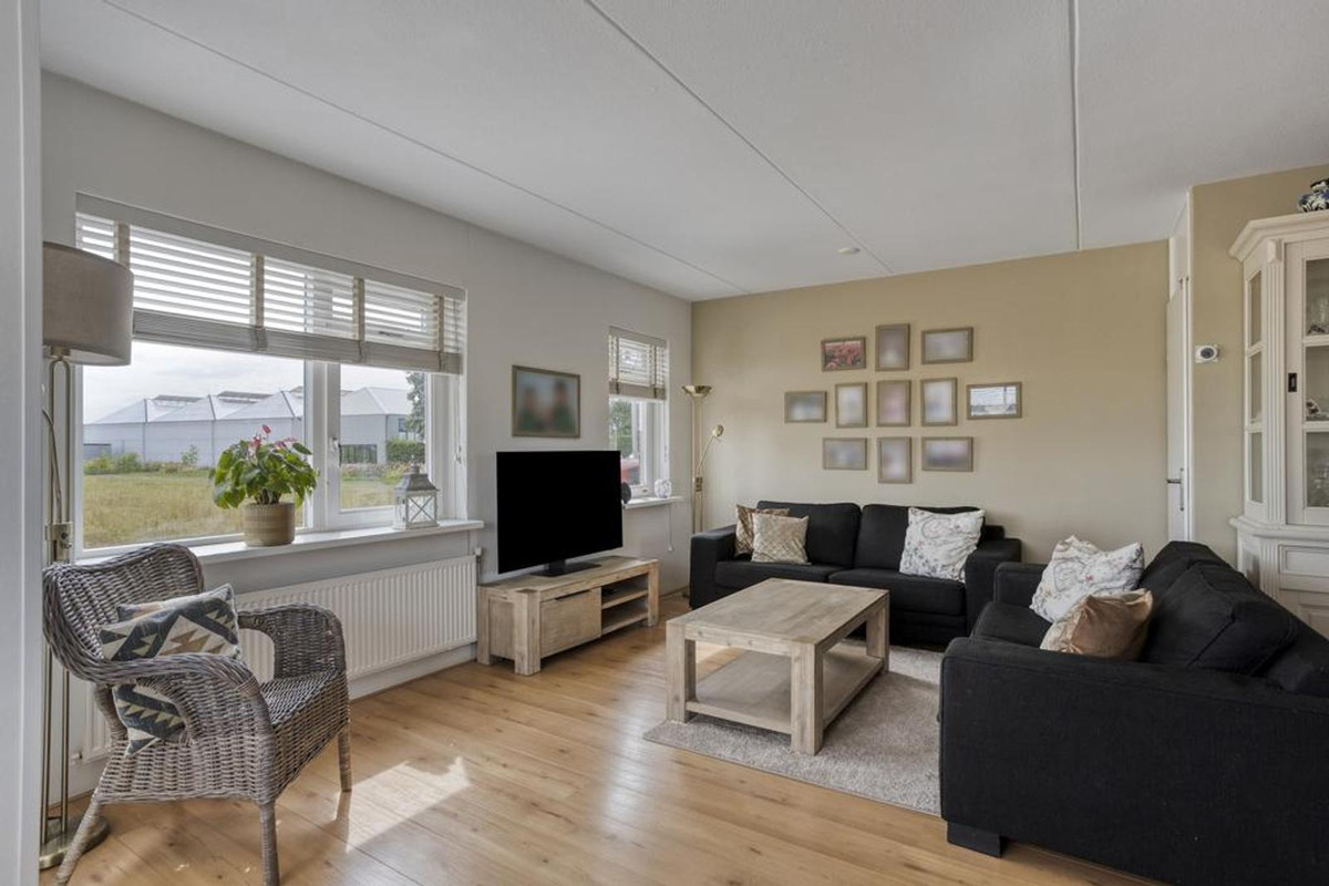 Hoekwoning te koop: Torenlaan 15, Voorhout