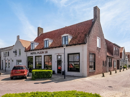 Dorpsplein 10