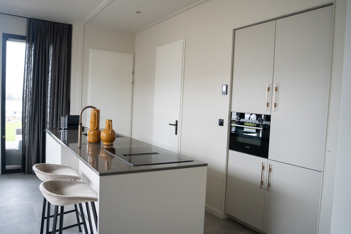 Vrijstaande woning te huur: Rijnbandijk 10B, Eck En Wiel