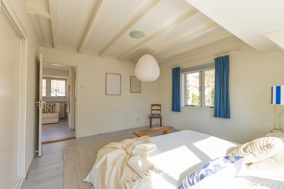 Vrijstaande woning te koop: Ruïnelaan 32, Bergen (Nh)