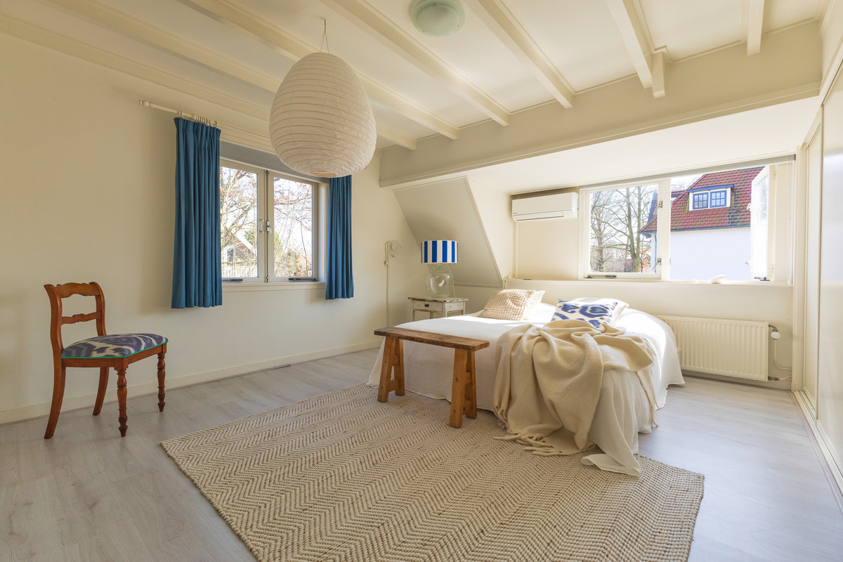 Vrijstaande woning te koop: Ruïnelaan 32, Bergen (Nh)